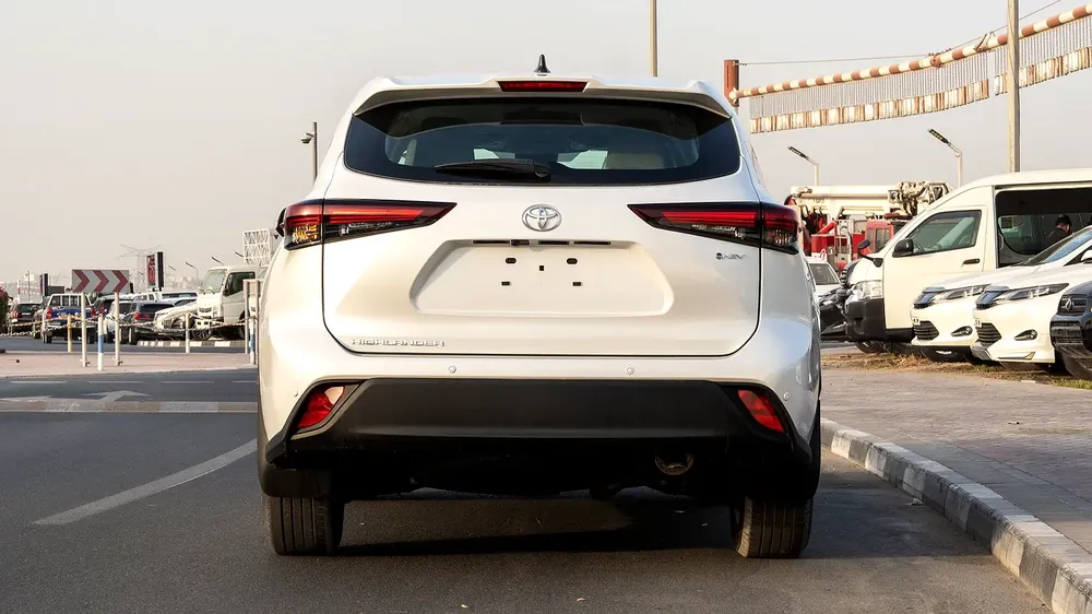 2026 Toyota Highlander LE 2.5 AT Hybrid - Image 5