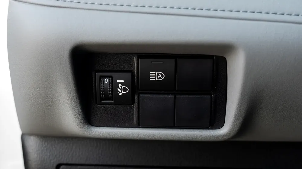 2026 Toyota Highlander LE 2.5 AT Hybrid - Image 9