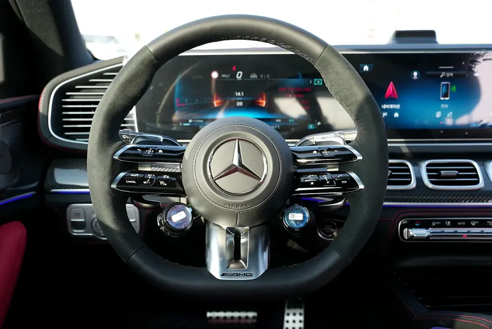 Mercedes-Benz GLE 53 4MATIC+ Coupe 2026 - Korean Specs - GCC Stock - Image 12