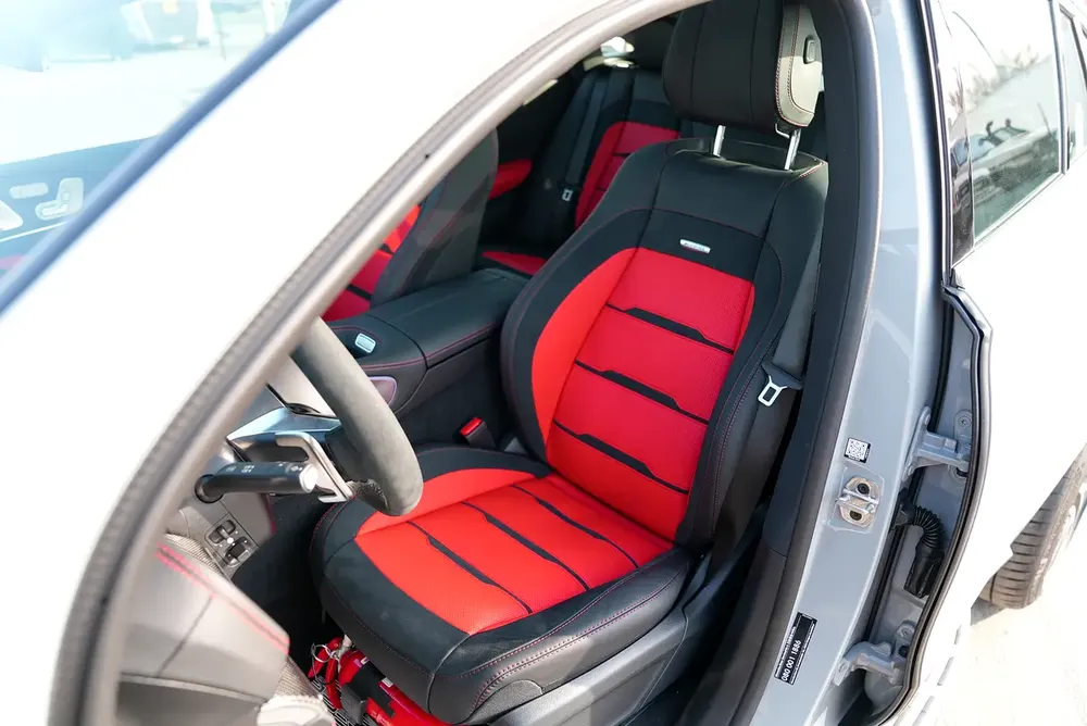 Mercedes-Benz GLE 53 4MATIC+ Coupe 2026 - Korean Specs - GCC Stock - Image 9