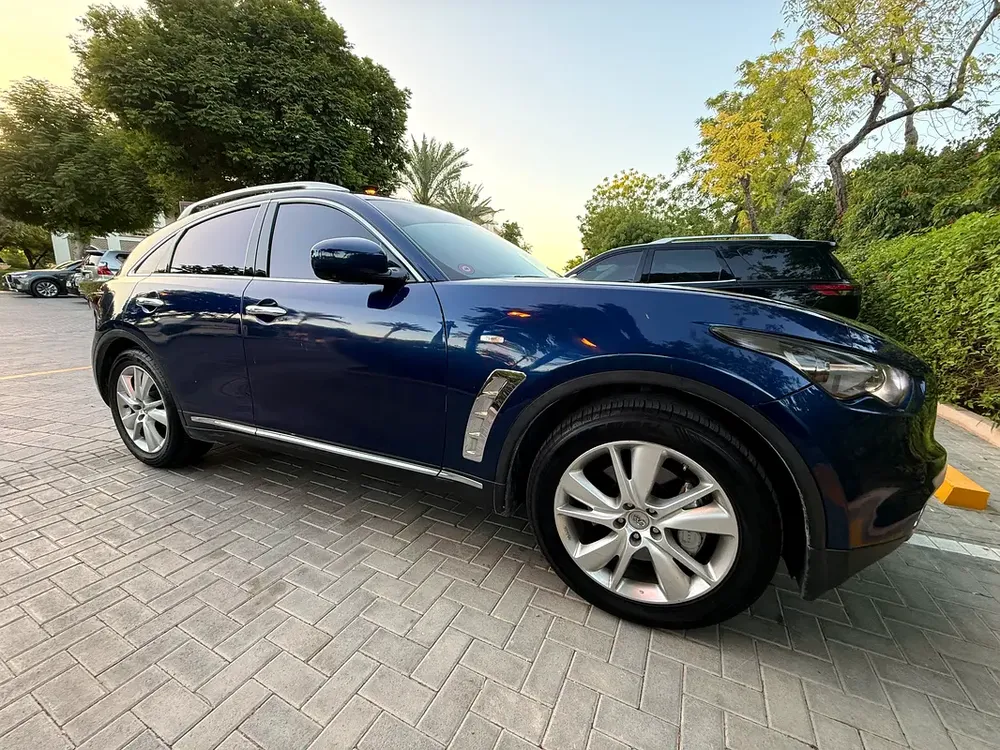 Infiniti FX35 Luxury 2012 GCC Specs - Excellent Condition - Image 4