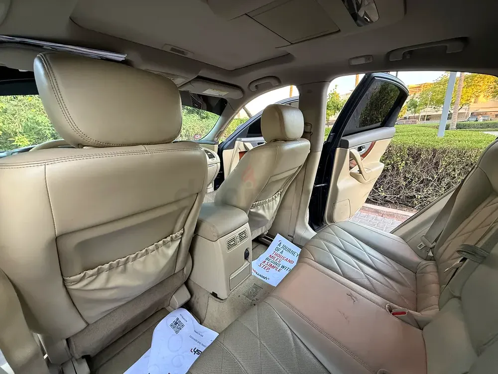 Infiniti FX35 Luxury 2012 GCC Specs - Excellent Condition - Image 9