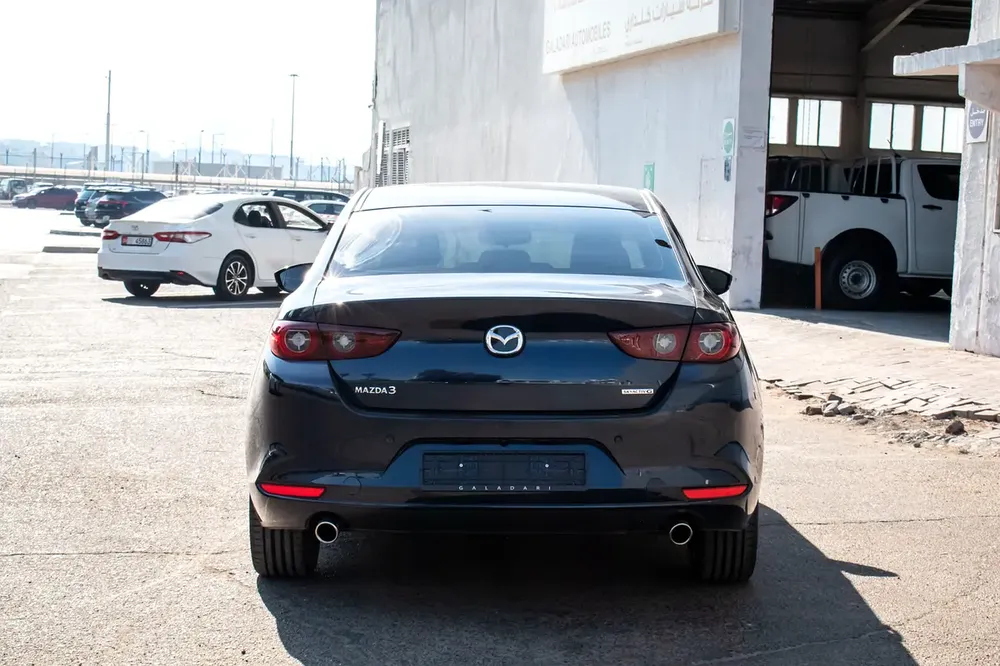 MAZDA 3 EVOLVE SEDAN -2.0L-2022-GCC-0% DP-FINANCE 5 YEARS - Image 13