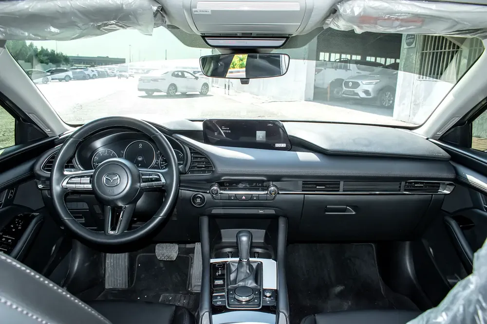 MAZDA 3 EVOLVE SEDAN -2.0L-2022-GCC-0% DP-FINANCE 5 YEARS - Image 5