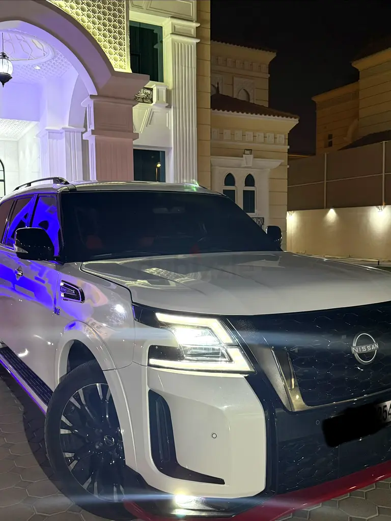 Nissan Armada SV 2018 American Specs - Image 5