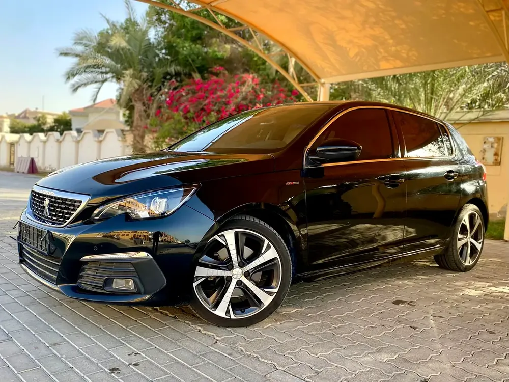 2018 PEUGEOT 308 GT LINE || GCC || FULL OPTION PANORAMA || FULL SERVICE HISTORY || PRISTINE CONDTION - Image 6