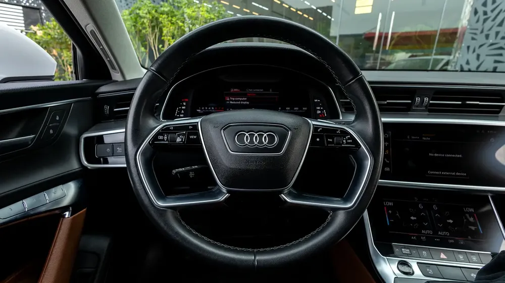 Audi A6 40 TFSI 2024 - GCC Specs under Agency Warranty and Service Contract - Image 11