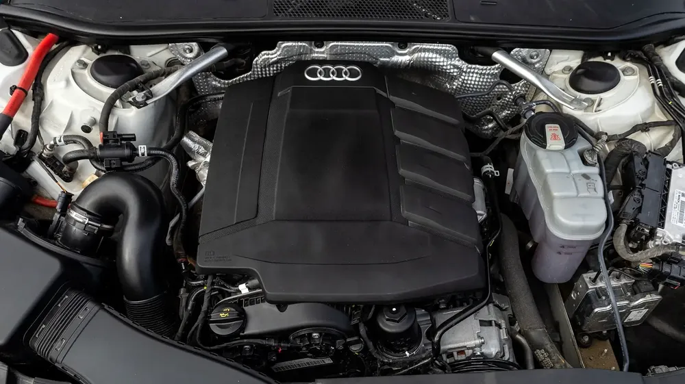 Audi A6 40 TFSI 2024 - GCC Specs under Agency Warranty and Service Contract - Image 6