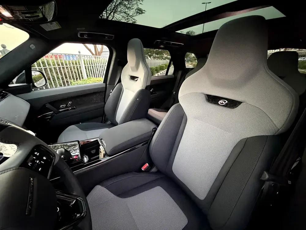 2025 Land Rover Range Rover Sport SV - American Specs - Brand New - Image 11