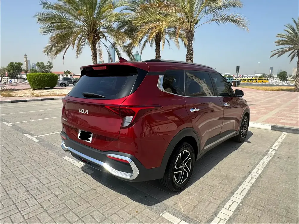 Kia Carens EX 2023 GCC Specs - Image 4
