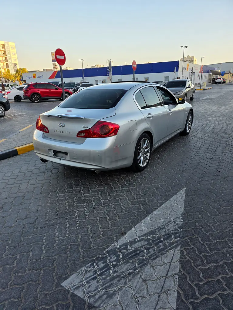 Infiniti G25 S 2014 Model Gcc full option perfect condition just buy and drive - Image 14
