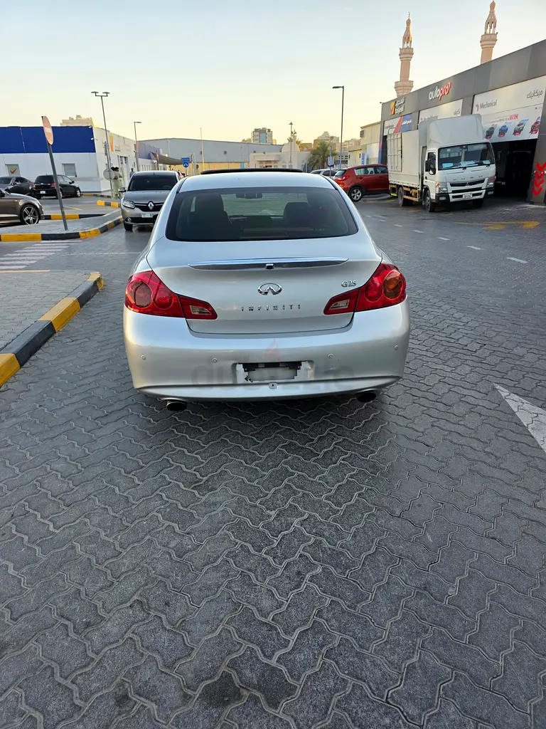 Infiniti G25 S 2014 Model Gcc full option perfect condition just buy and drive - Image 15