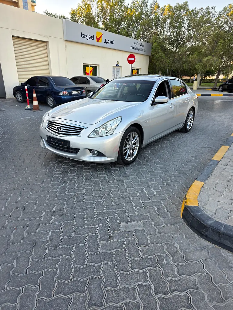 Infiniti G25 S 2014 Model Gcc full option perfect condition just buy and drive - Image 5