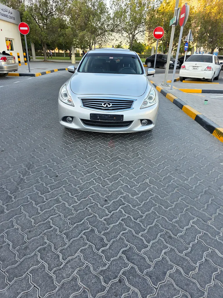Infiniti G25 S 2014 Model Gcc full option perfect condition just buy and drive - Image 6