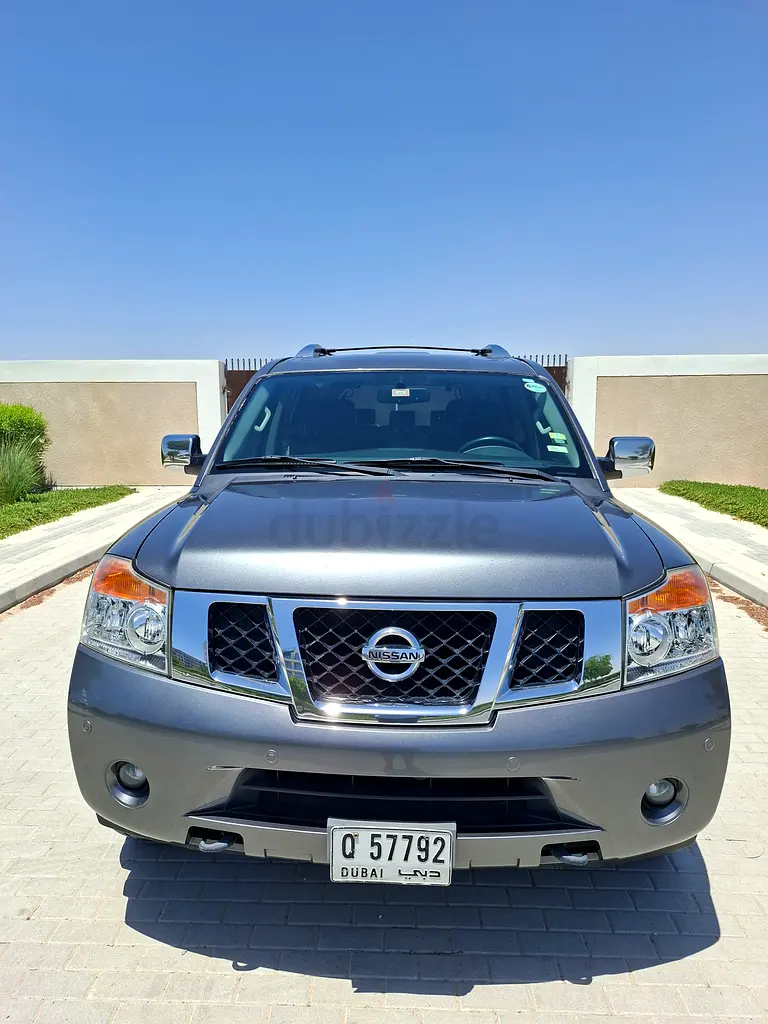 2015 Nissan Armada LE V8 GCC Specification Full Nissan Service History No Accidents Original 2 Keys - Image 5