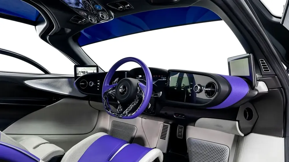 McLaren Speedtail - 2020 - GCC Specs - Image 13