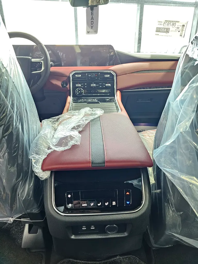Nissan Patrol SE Platinum City 2026 - GCC Specs -  New - Image 15