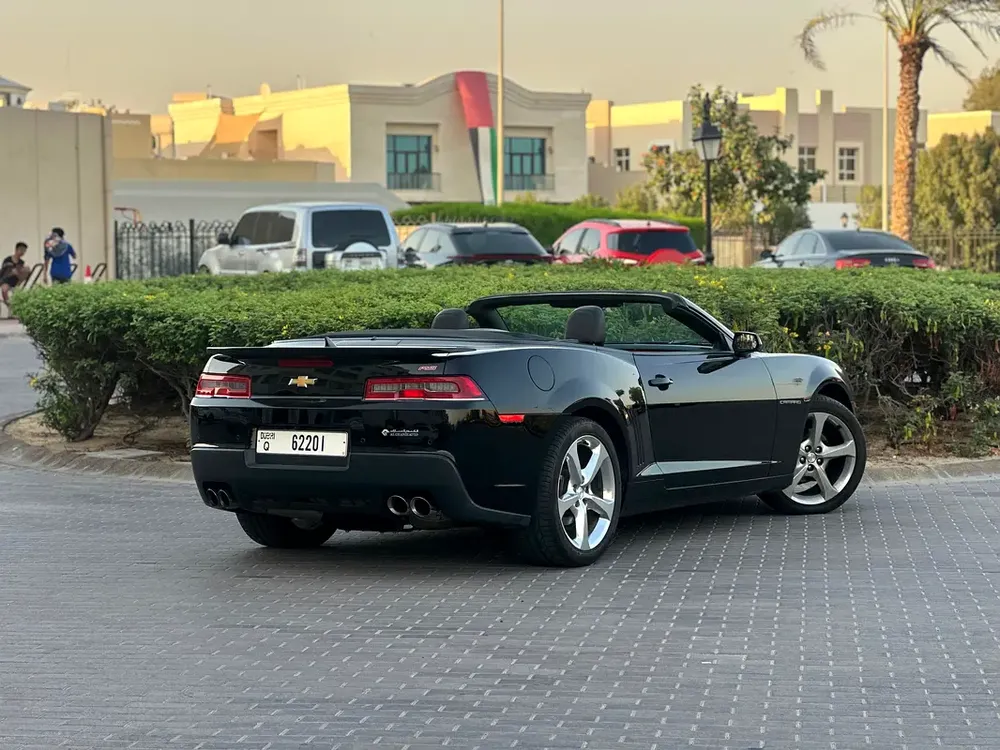 Camaro Convertible 3LT - GCC - Not negotiable السعر نهائي - Image 4
