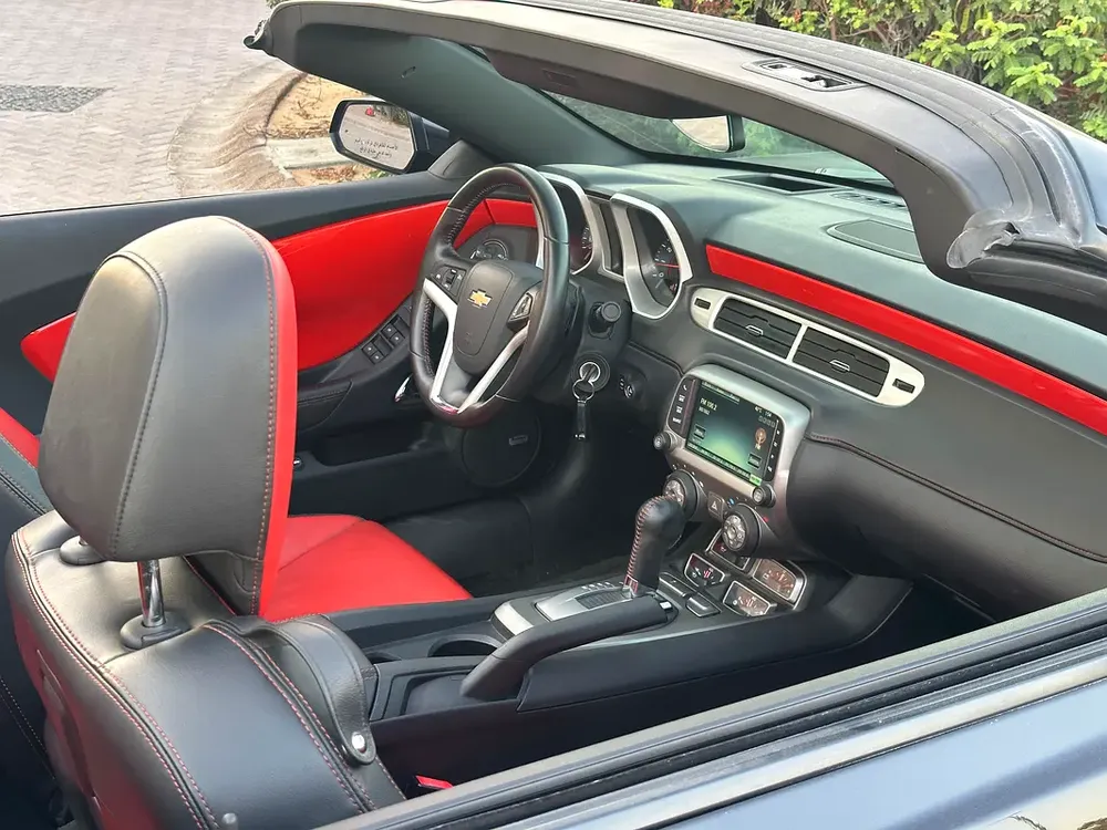 Camaro Convertible 3LT - GCC - Not negotiable السعر نهائي - Image 9