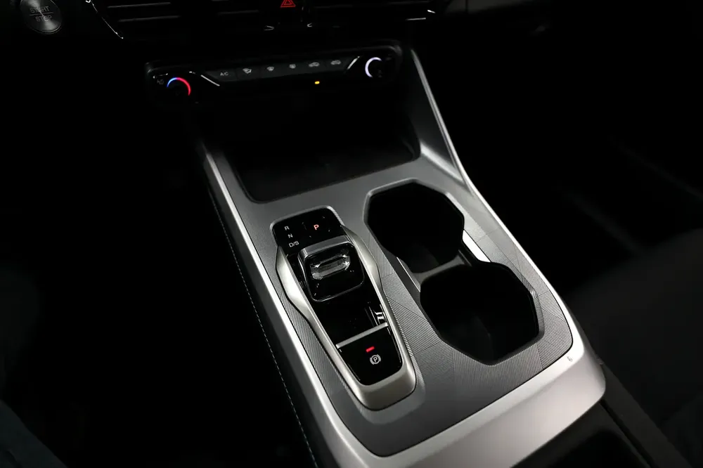 GCC | GS3 EMZOOM | Agency Warranty 5 Years or 150,000 KM | 2027 Brand New. - Image 13