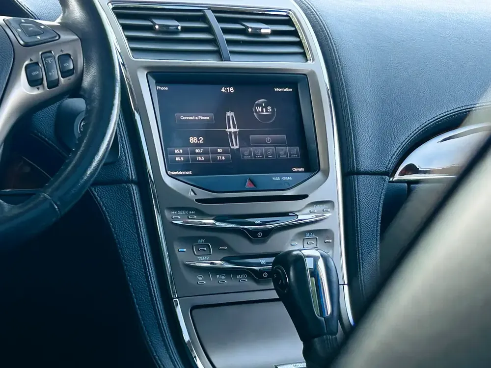 LINCOLN MKS | 2011 | FULLY LOADED | CLEAN CAR | FRESH JAPAN IMPORT - Image 10