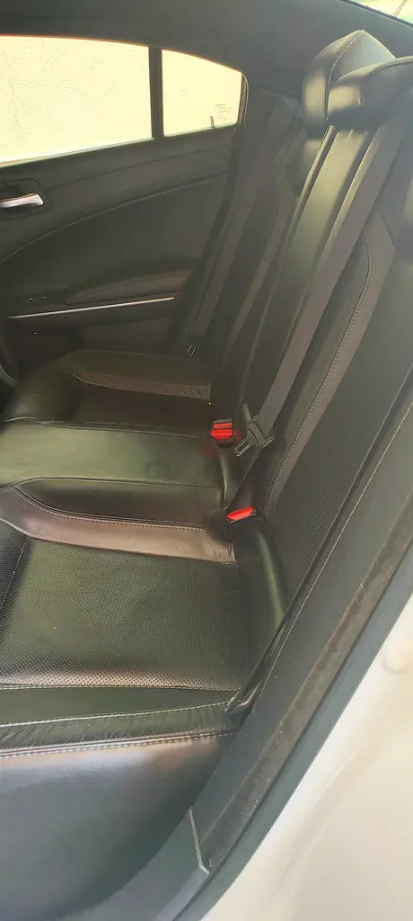 Dodge charger 2019 - Image 12