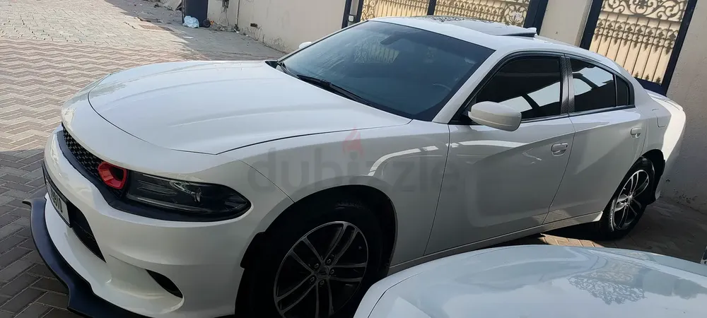 Dodge charger 2019 - Image 5
