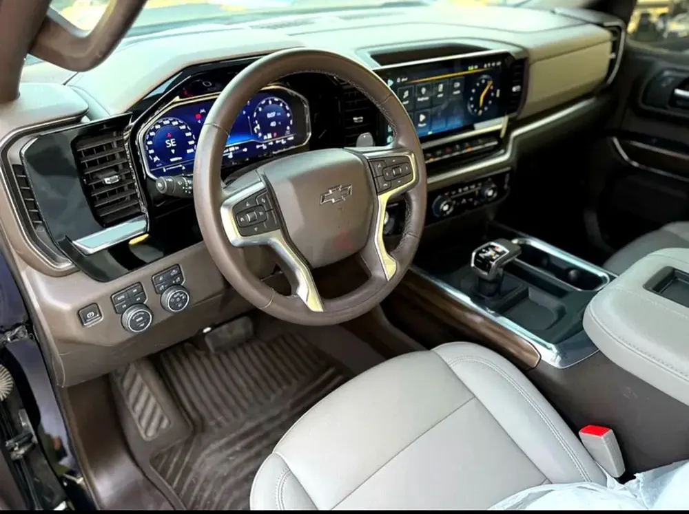 2023 Chevrolet Silverado 1500 LT Trail Boss - GCC Specs - Like New! - Image 8