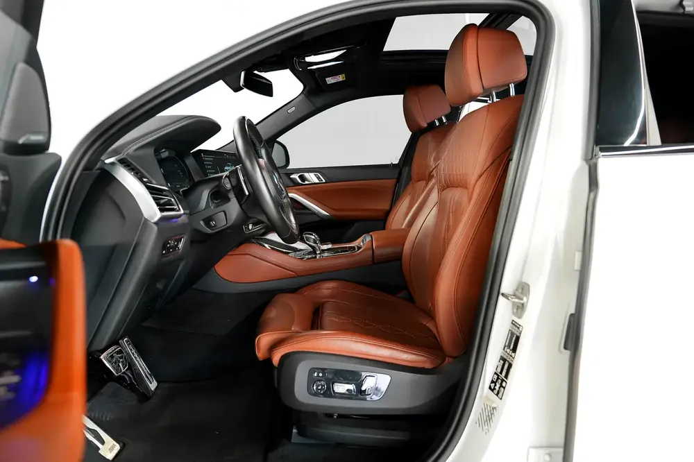 2023 I BMW X6 I XDRIVE 40i I M SPORT I GCC I SERVICE CONTRACT AND  WARRANTY TILL 11/2027 - Image 12