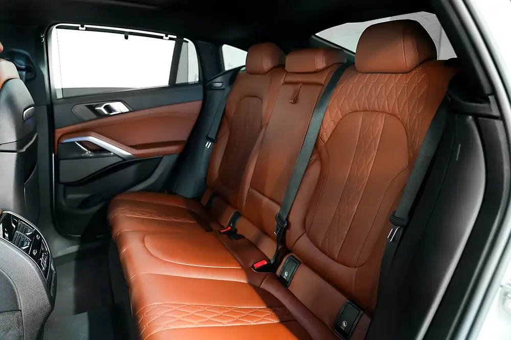 2023 I BMW X6 I XDRIVE 40i I M SPORT I GCC I SERVICE CONTRACT AND  WARRANTY TILL 11/2027 - Image 16