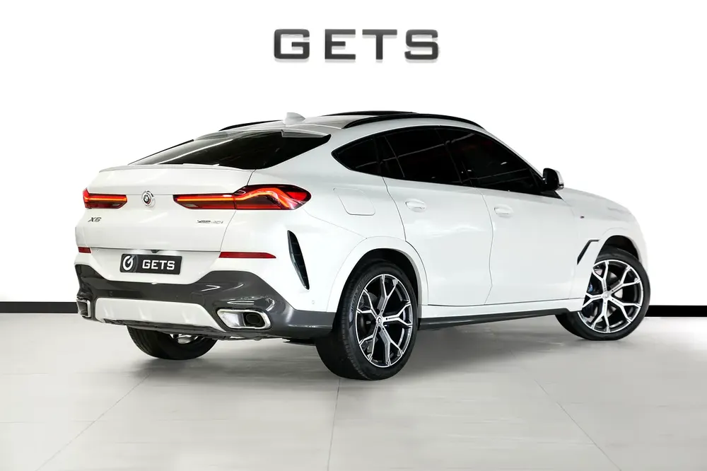 2023 I BMW X6 I XDRIVE 40i I M SPORT I GCC I SERVICE CONTRACT AND  WARRANTY TILL 11/2027 - Image 6