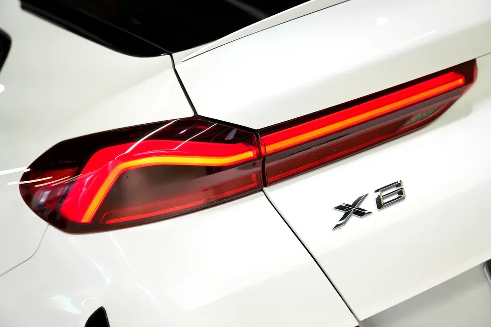 2023 I BMW X6 I XDRIVE 40i I M SPORT I GCC I SERVICE CONTRACT AND  WARRANTY TILL 11/2027 - Image 9