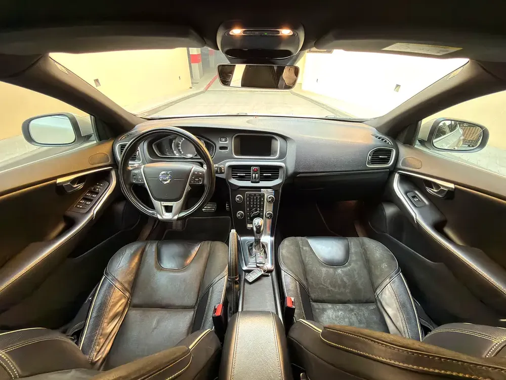 GULF SPECS 2016 VOLVO V40 T5 R-DESIGN 2.0LITRE V4 TURBO-CHARGED (AGENCY MAINTAINED TILL-DATE) - Image 11