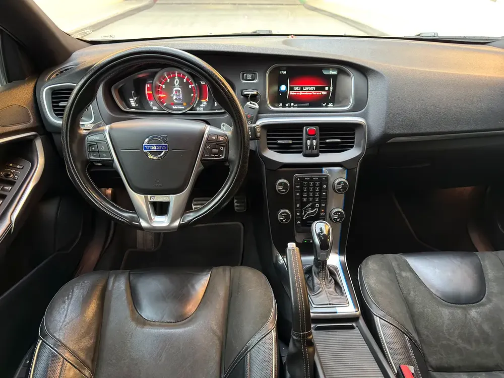 GULF SPECS 2016 VOLVO V40 T5 R-DESIGN 2.0LITRE V4 TURBO-CHARGED (AGENCY MAINTAINED TILL-DATE) - Image 12