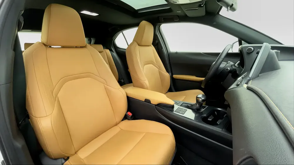 AED 1,941/month | 0 Downpayment | Manufacturer Warranty | 30 Day Return | MERCEDES-BENZ A 35 2022 - Image 6