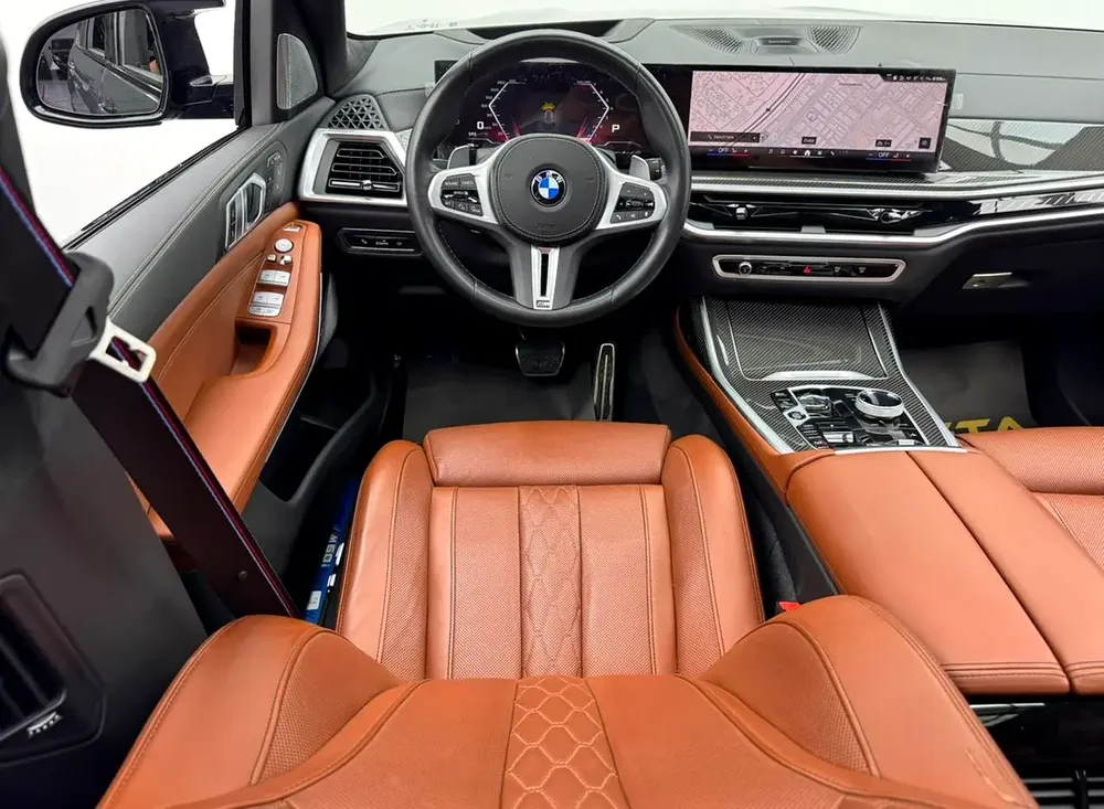2024 BMW X7 M60i, 2029 BMW Warranty + Service Pack, Full BMW Service History, Low Km, GCC - Image 14
