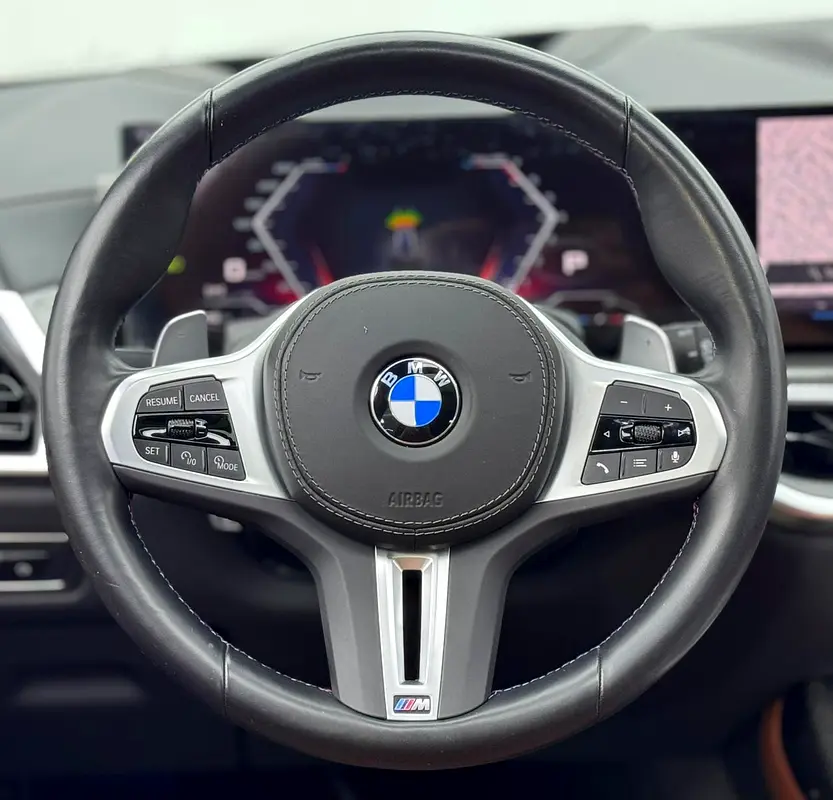 2024 BMW X7 M60i, 2029 BMW Warranty + Service Pack, Full BMW Service History, Low Km, GCC - Image 15