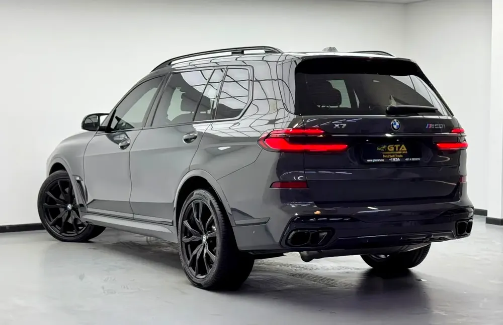 2024 BMW X7 M60i, 2029 BMW Warranty + Service Pack, Full BMW Service History, Low Km, GCC - Image 6