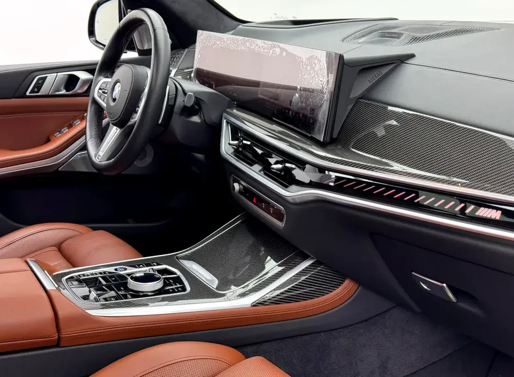 2024 BMW X7 M60i, 2029 BMW Warranty + Service Pack, Full BMW Service History, Low Km, GCC - Image 7