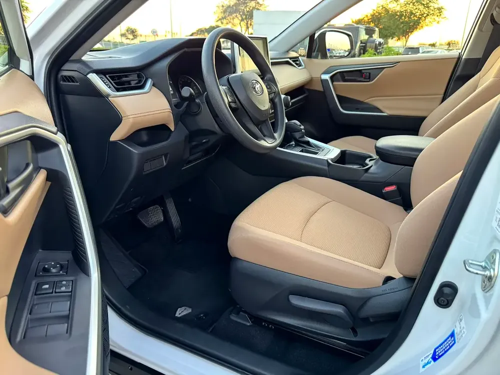 Toyota RAV4 EX No Accident Original Paint Model 2025 GCC Mid Options Excellent Conditions. - Image 10
