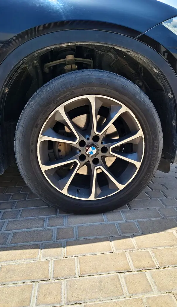 BMW 5-Series 2014 GCC Specs -Good condition, well Maintained, single lady driven,  company maintaine - Image 7