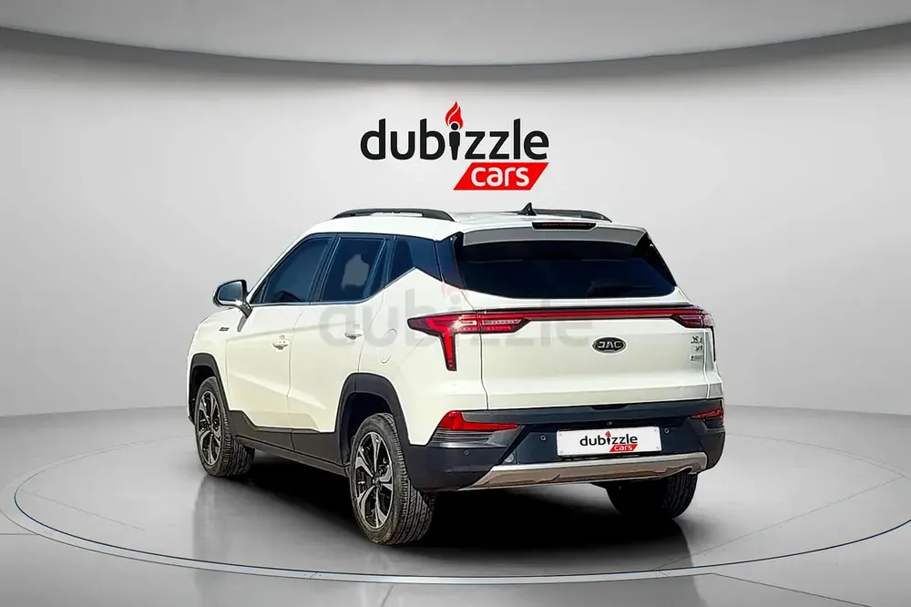 AED 669/month | 2023 JAC JS4 Intelligent | GCC Specs | Ref#460770 - Image 8