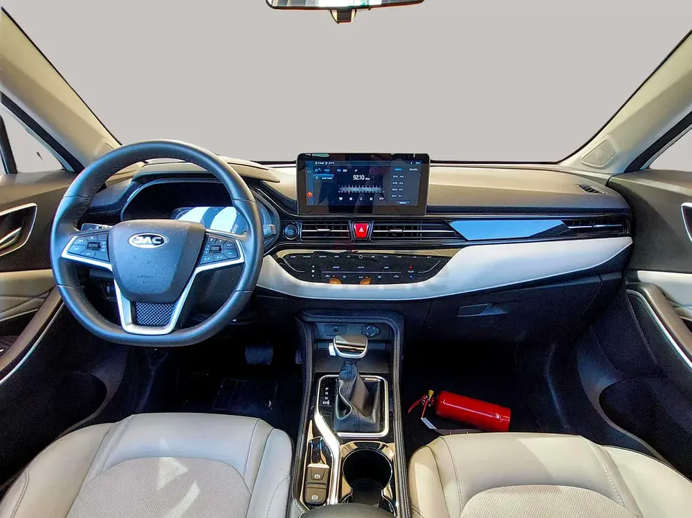 AED 669/month | 2023 JAC JS4 Intelligent | GCC Specs | Ref#460770 - Image 9