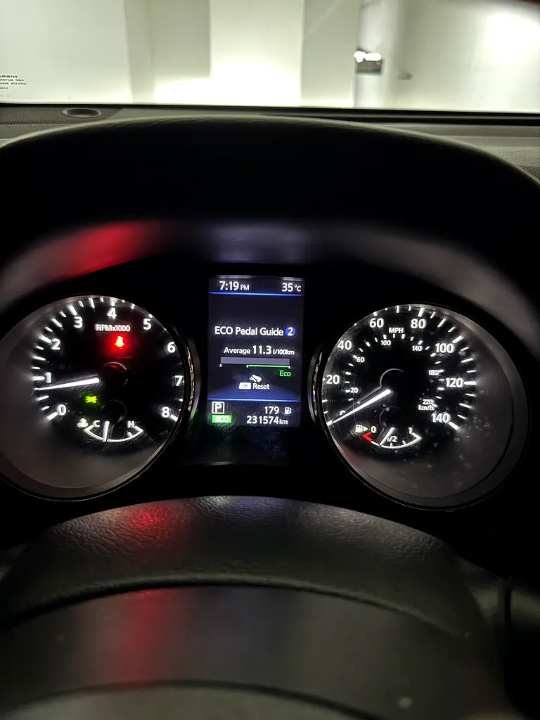 Nissan Rogue SV - RTA Test passed - Ready to drive - Image 12