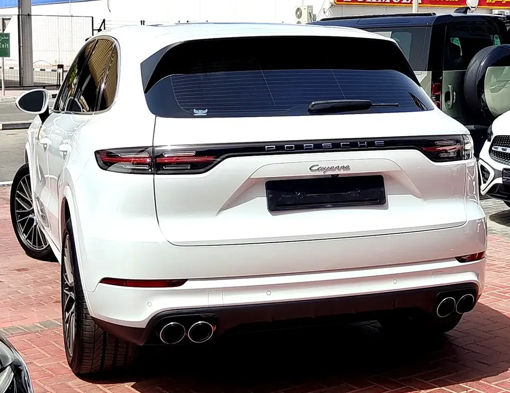 Porsche Cayenne SUV 3.6L Original paint 2020 GCC - Image 7