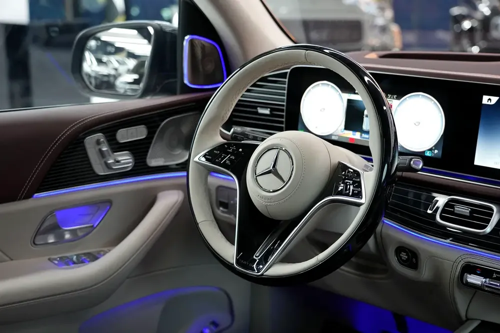 Mercedes-Maybach GLS 600 | 2026 GCC 0 km | Agency Warranty | V8 - Image 11