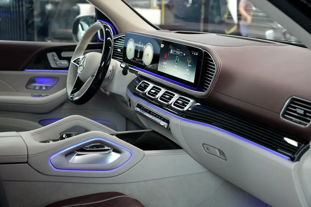 Mercedes-Maybach GLS 600 | 2026 GCC 0 km | Agency Warranty | V8 - Image 13