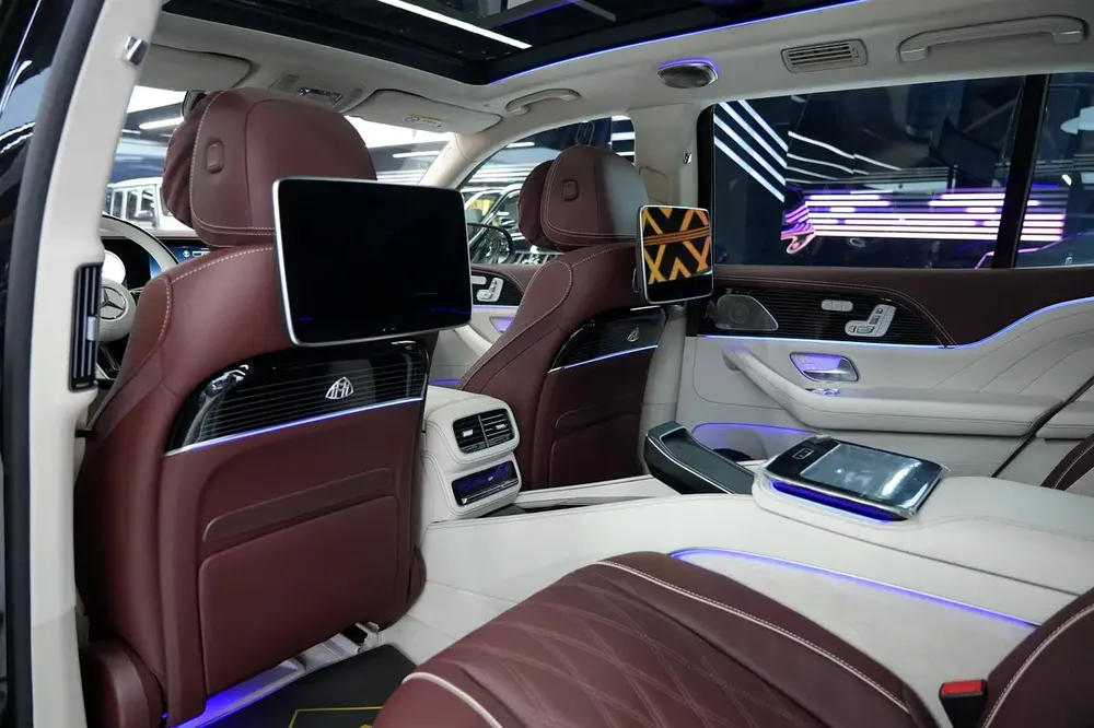 Mercedes-Maybach GLS 600 | 2026 GCC 0 km | Agency Warranty | V8 - Image 15
