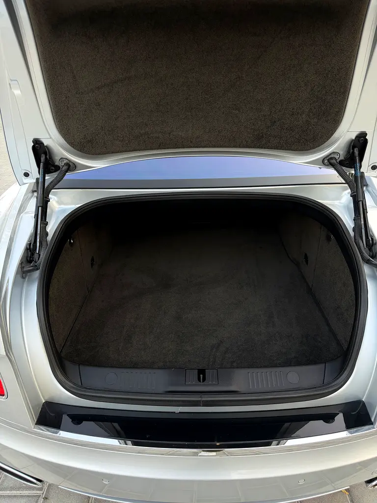 2015 Bentley Flying Spur - W12 - GCC - full service history- Low milage - Image 18