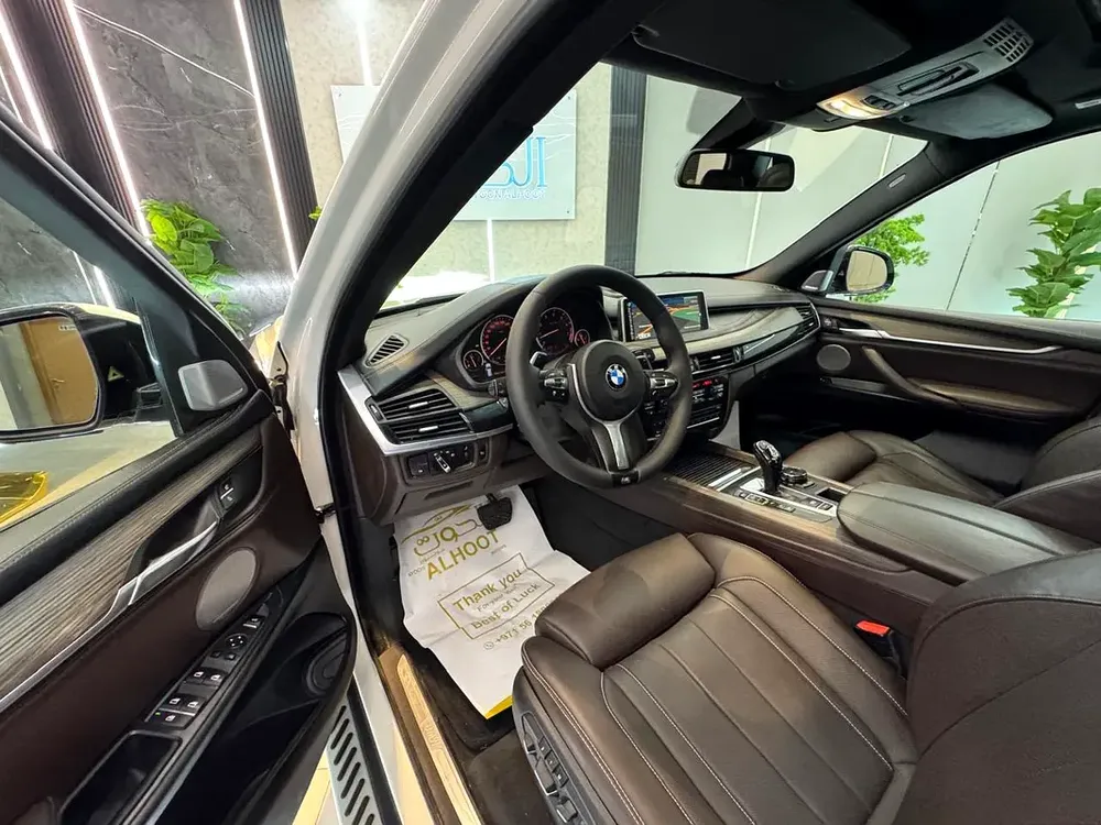 INDIVIDUAL BMW X5 V8 || 7 SEATS || TOP RANGE II GCC II ACCIDENT FREE I| BANG OLUFSEN SYSTEM I| RADAR - Image 19